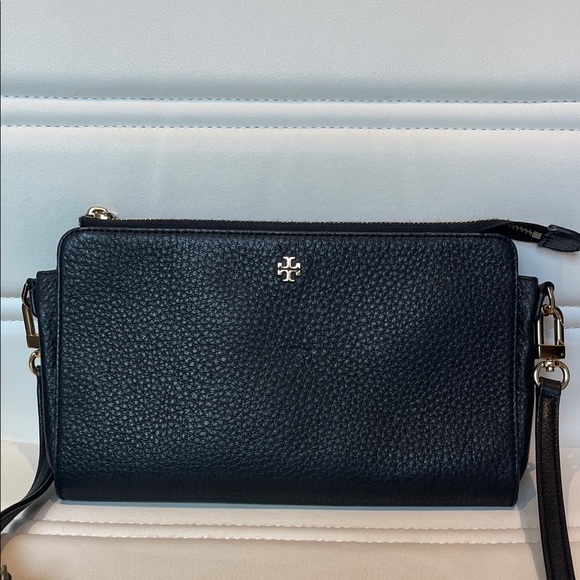 Tory Burch Handbags - Tory Burch Pebbled Black Crossbody Bag